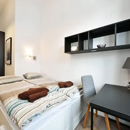 Apartamento Domillion Duplex 11 Ppl 4baths Vokieciu V10c