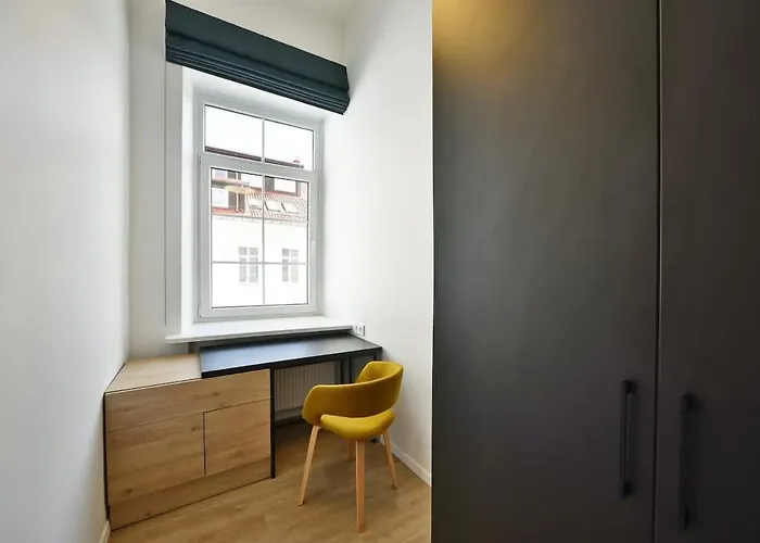 Domillion Duplex 11 Ppl 4baths Vokieciu V10c